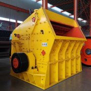 反擊式破碎機破碎過程原理